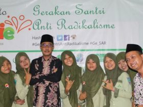 Ratusan Santri Rembang Galang Aksi Seribu Foto Selfie Antiradikalisme