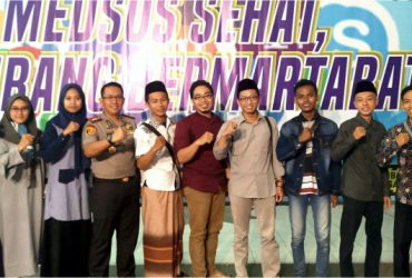 Cerdas Bermedia Sosial di Era Digital