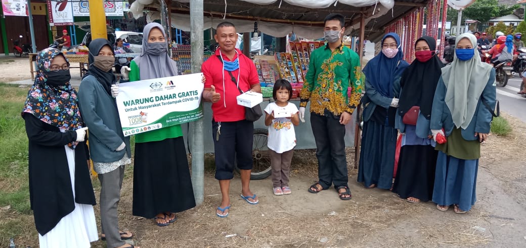 PELAJAR NU REMBANG BAGI MAKANAN